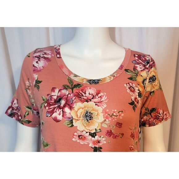 Lilypad Floral and Stripped Top - Size M - Picture 5 of 7